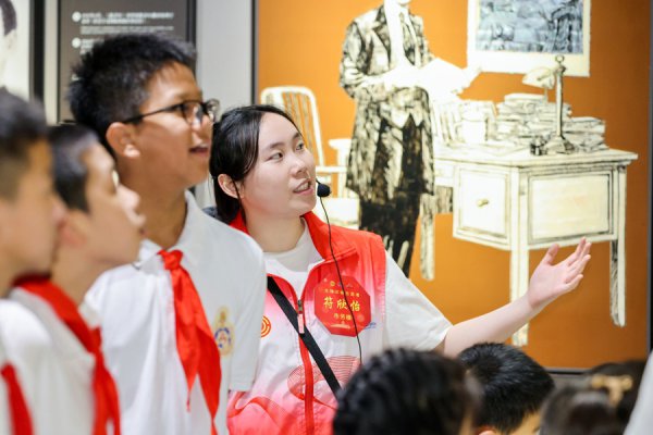 暑期到，小一又友去哪儿过！龙华义士陵寝叫你来作念志愿者